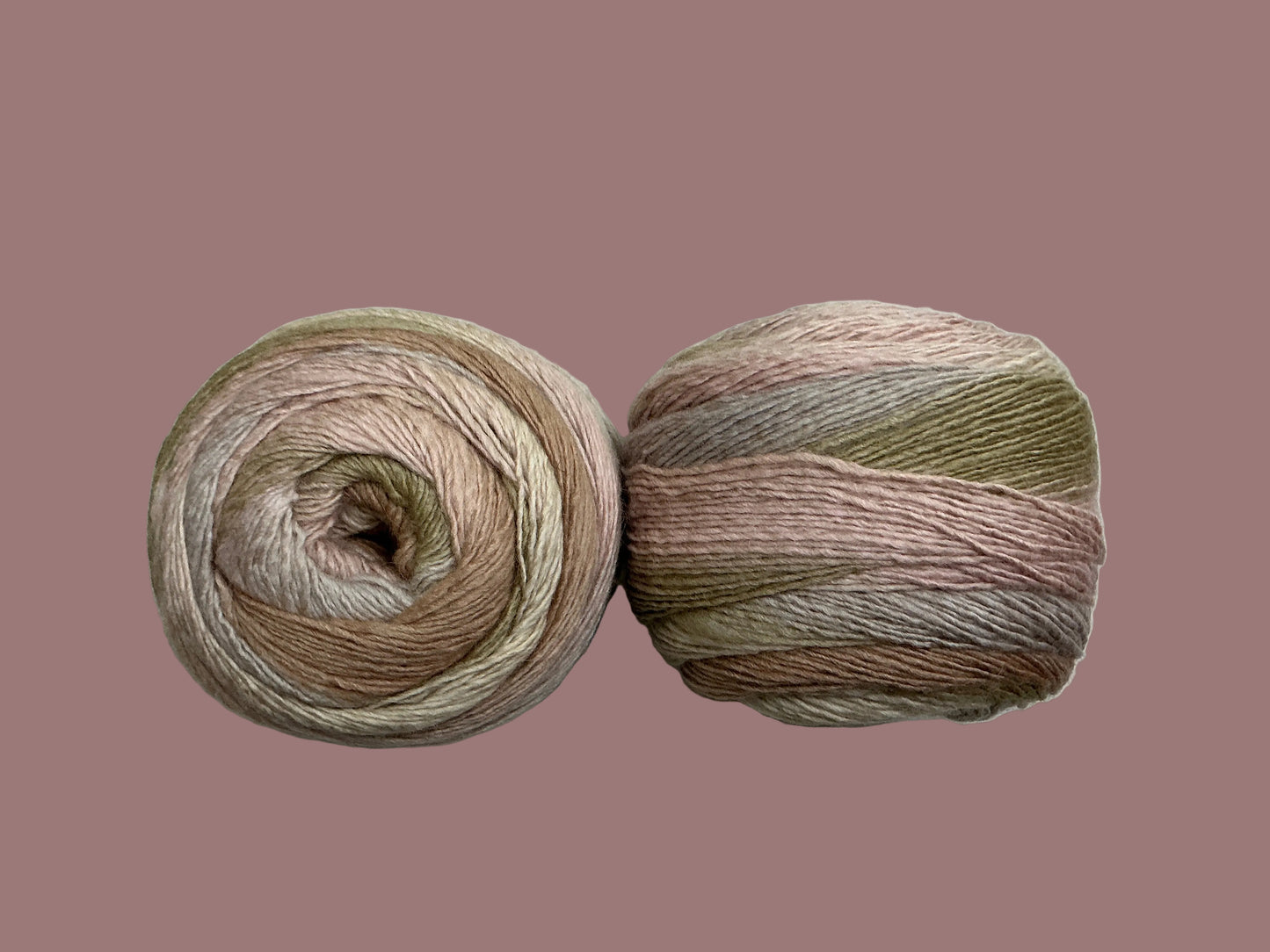 Universal Yarn-Color Burst-Lofoten 107