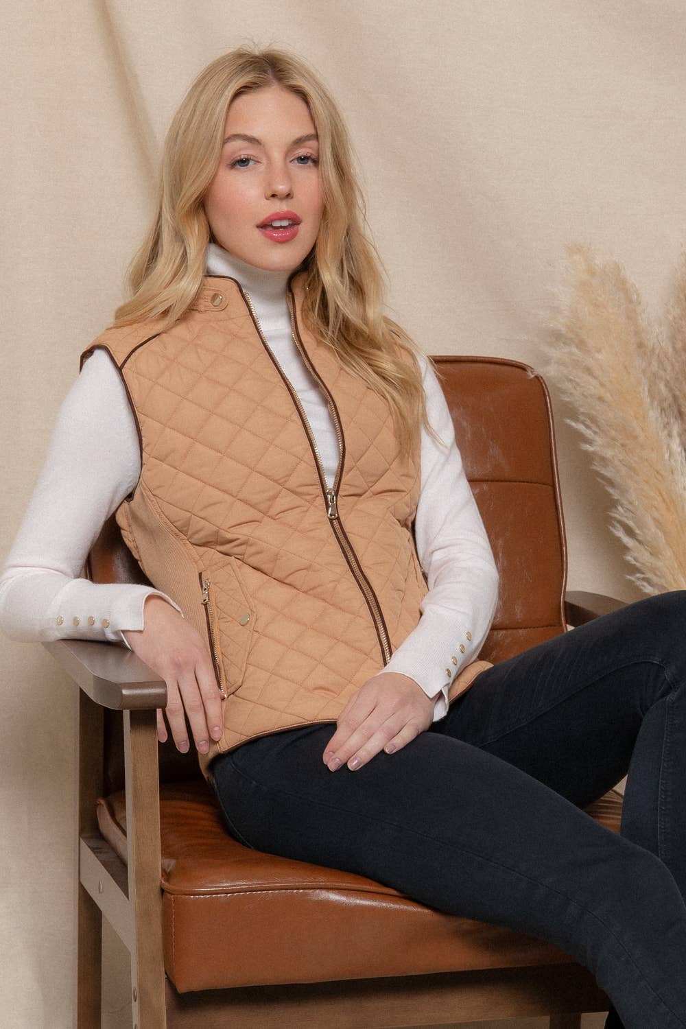 ', Suede Piping Rib Quilted Padding Jacket / Vest