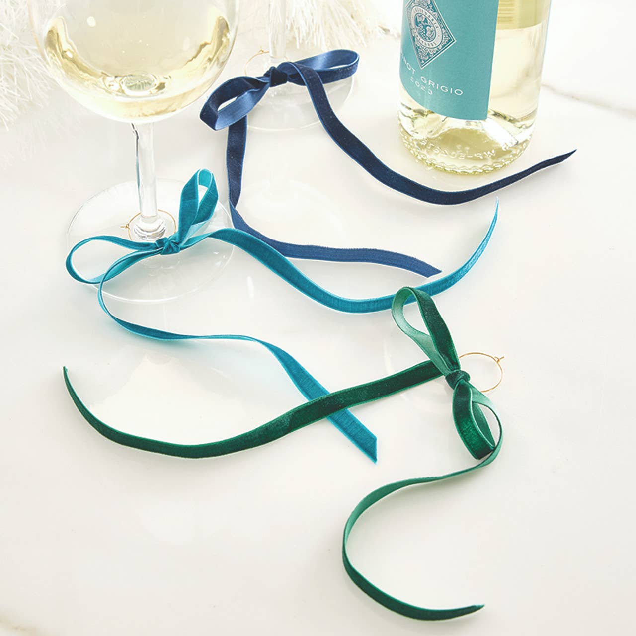 Velvet Bow Wine Charm - Set of 6 - Blue