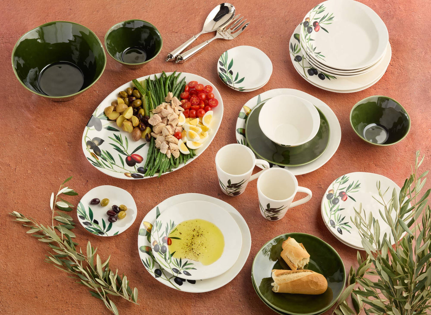 Verde Pasta Bowl 13in x 3in Pairs with Olivia