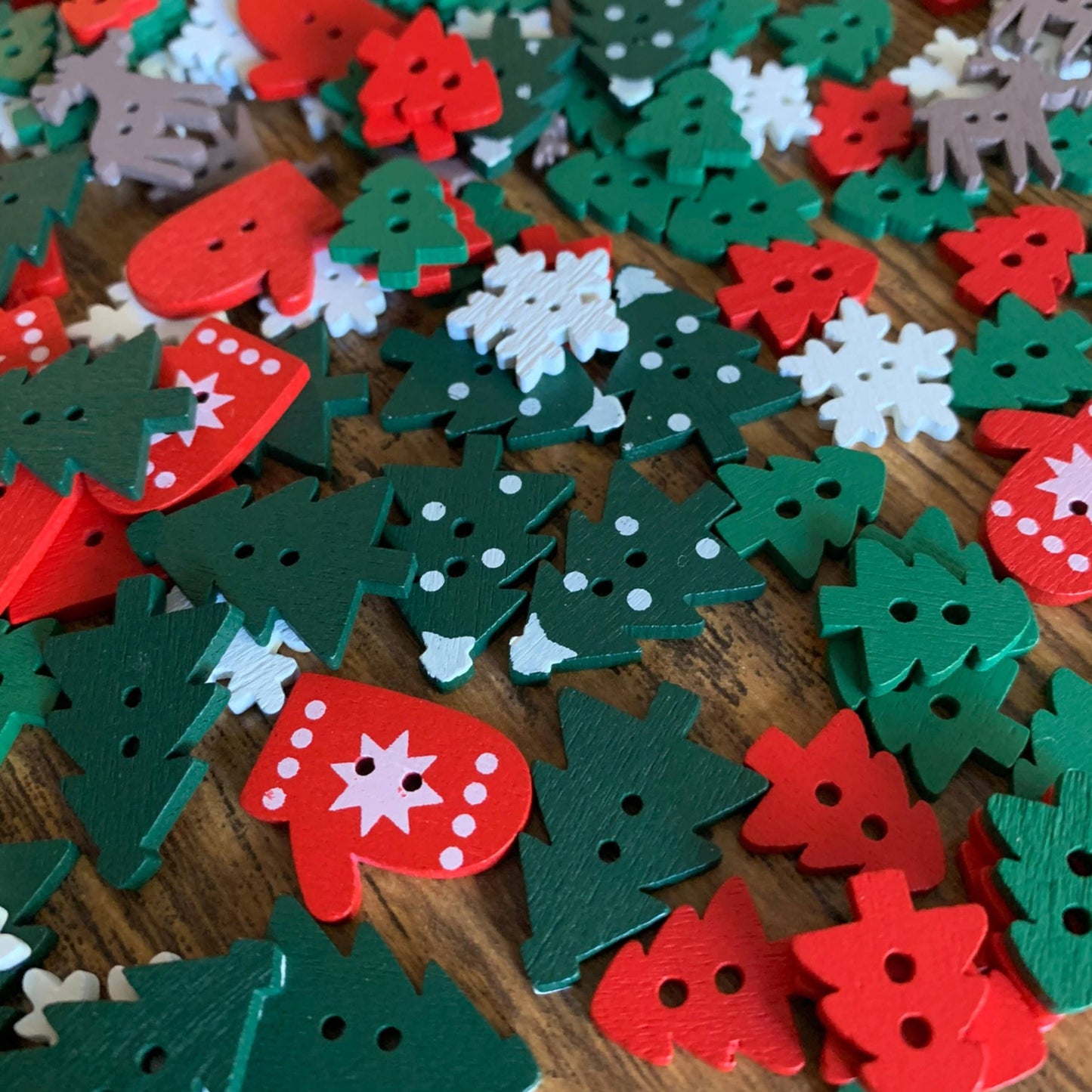 Mix Of Christmas Wooden Buttons - Festive Christmas Buttons,