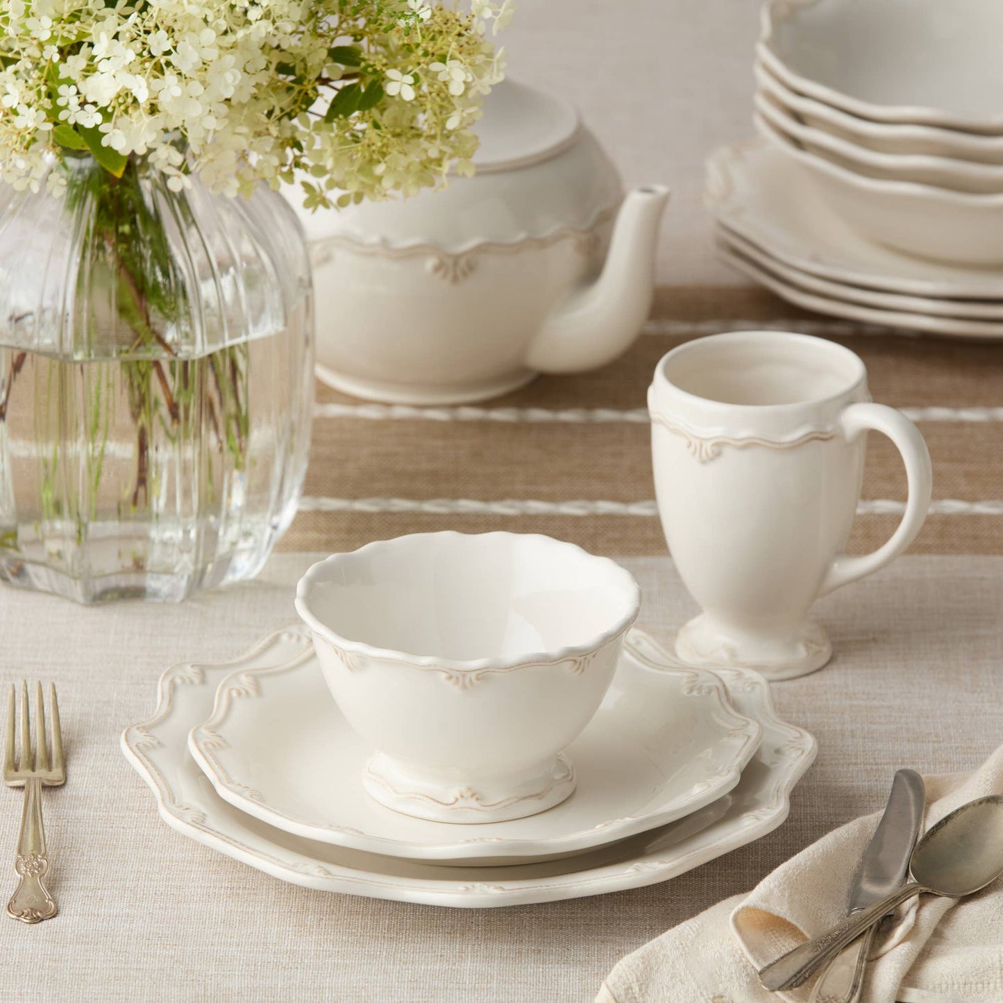 Heritage Scroll Soup Bowl – Classic Bowl with Scroll Detail