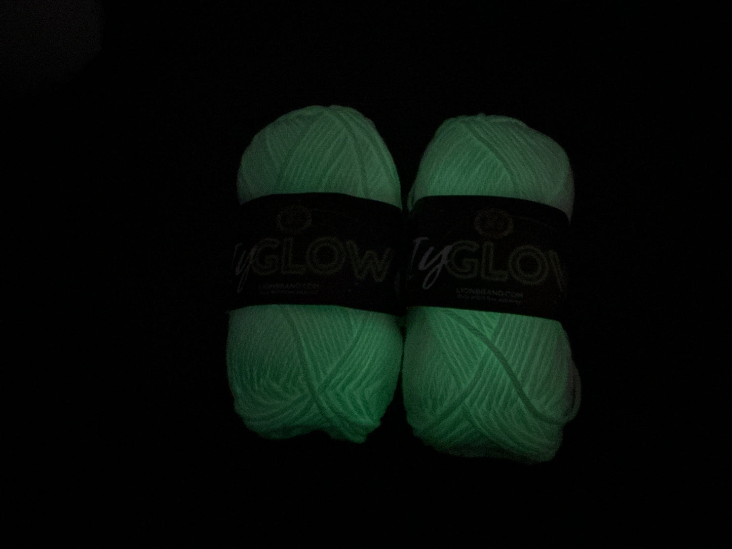 Lion Brand-DIY Glow in the Dark Yarn, Natural