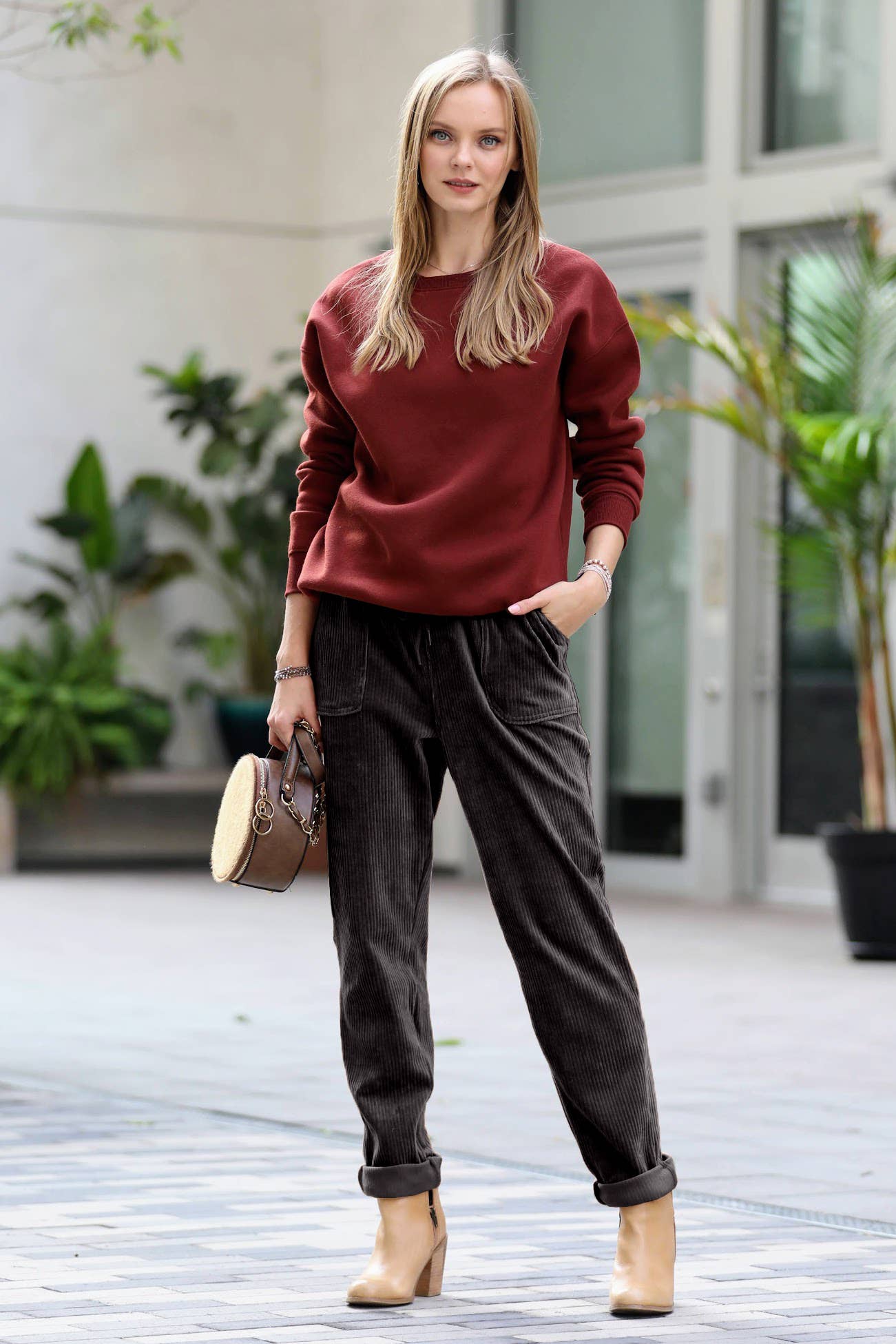 ",.Corduroy Drawstring Cuffed Pants With Pockets