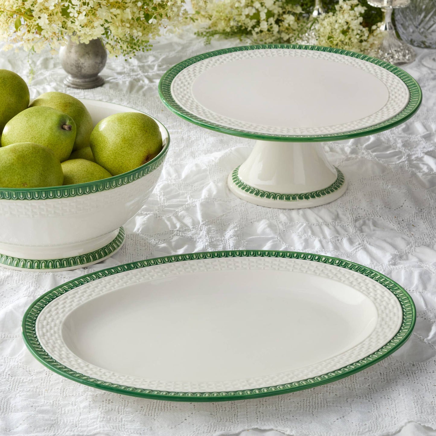 Le Jardin Embossed Rattan Footed Cake Plate 12.25 x 5