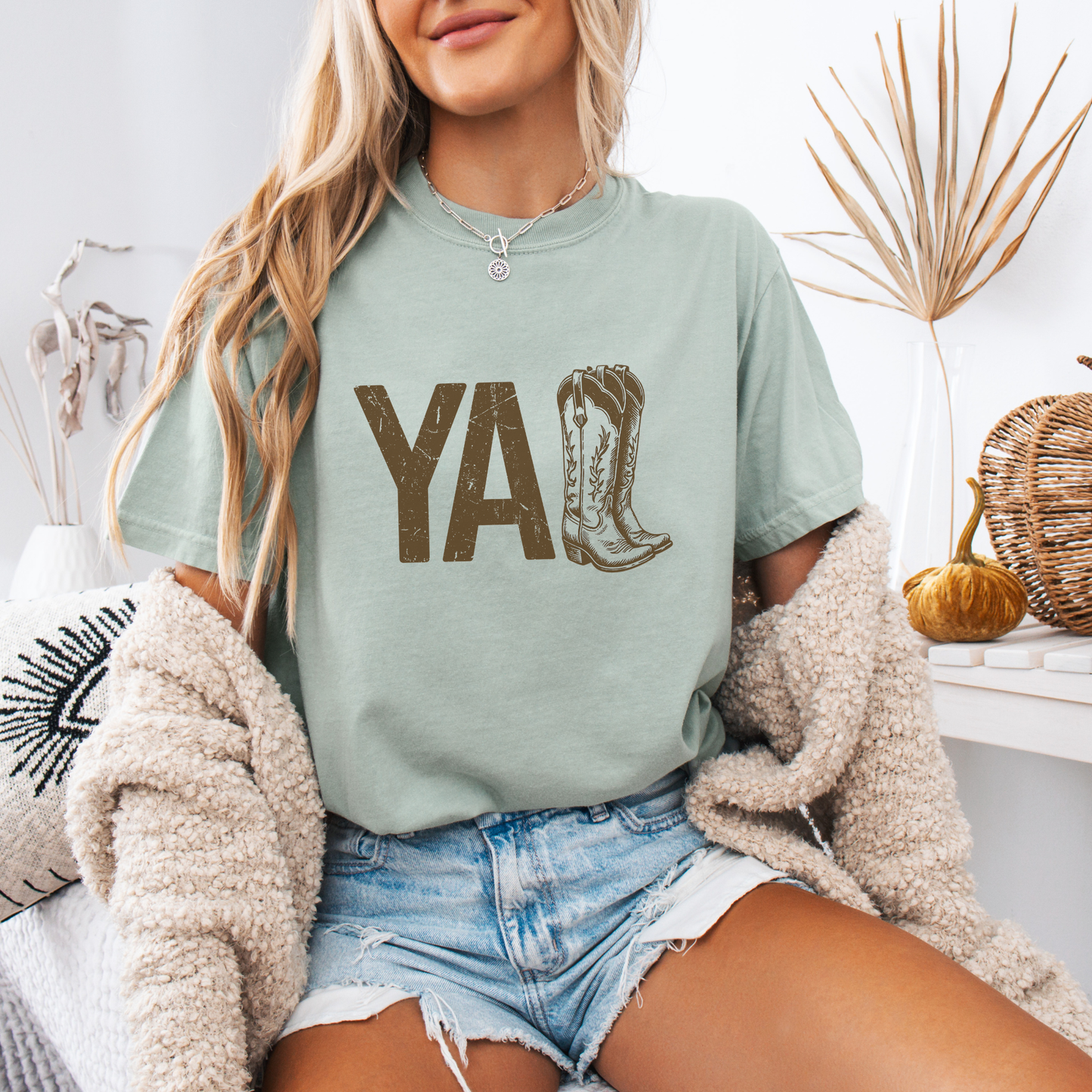 YALL Boots Graphic T-Shirt