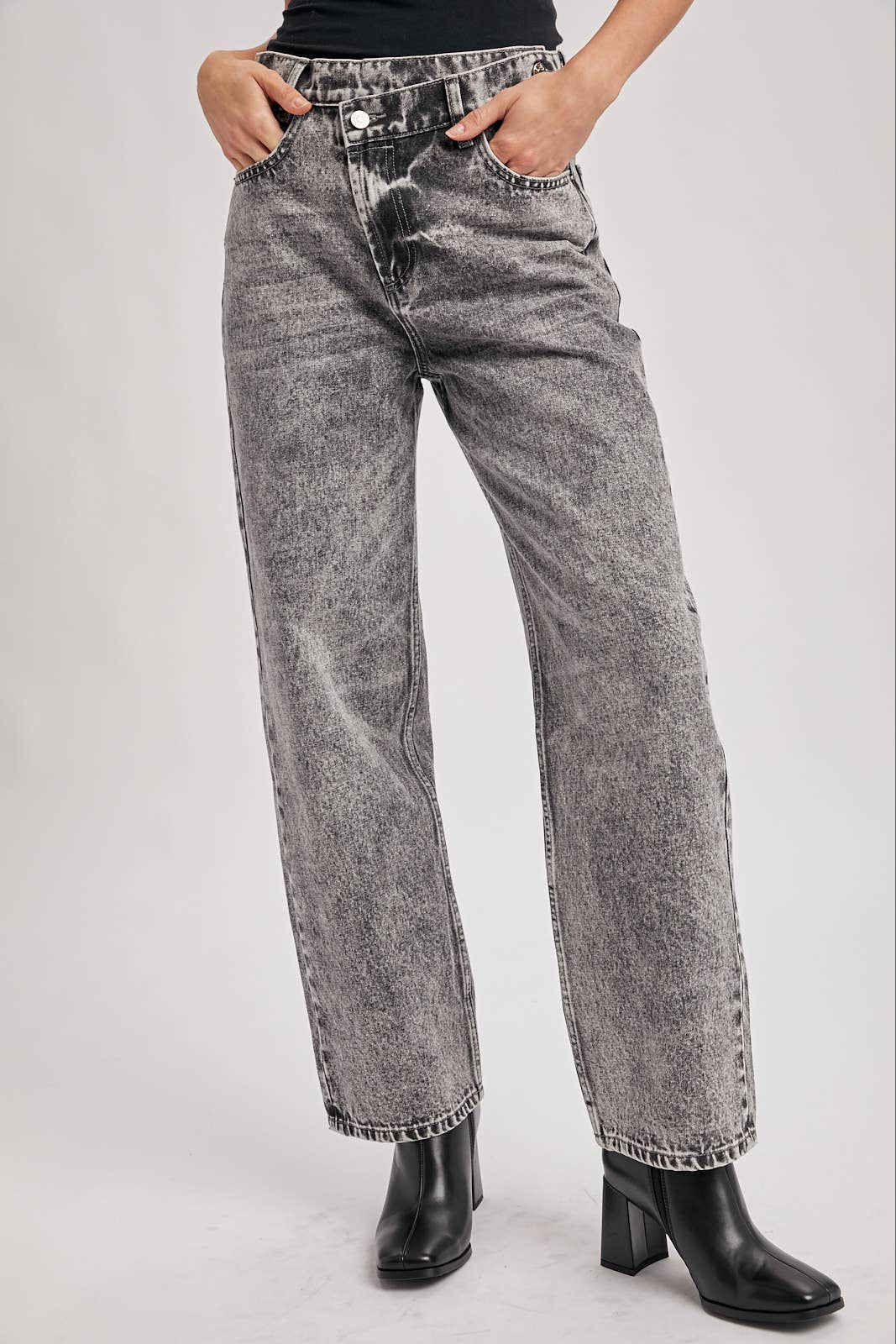 DEMIM HIGH RISE CROSSOVER BUTTON-FRONT WIDE LEG JEANS
