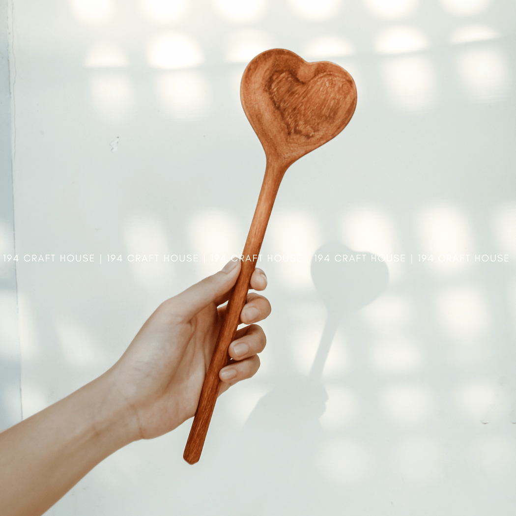 Love You Mama - Wooden Heart Spoon - Mother's Day Gifts