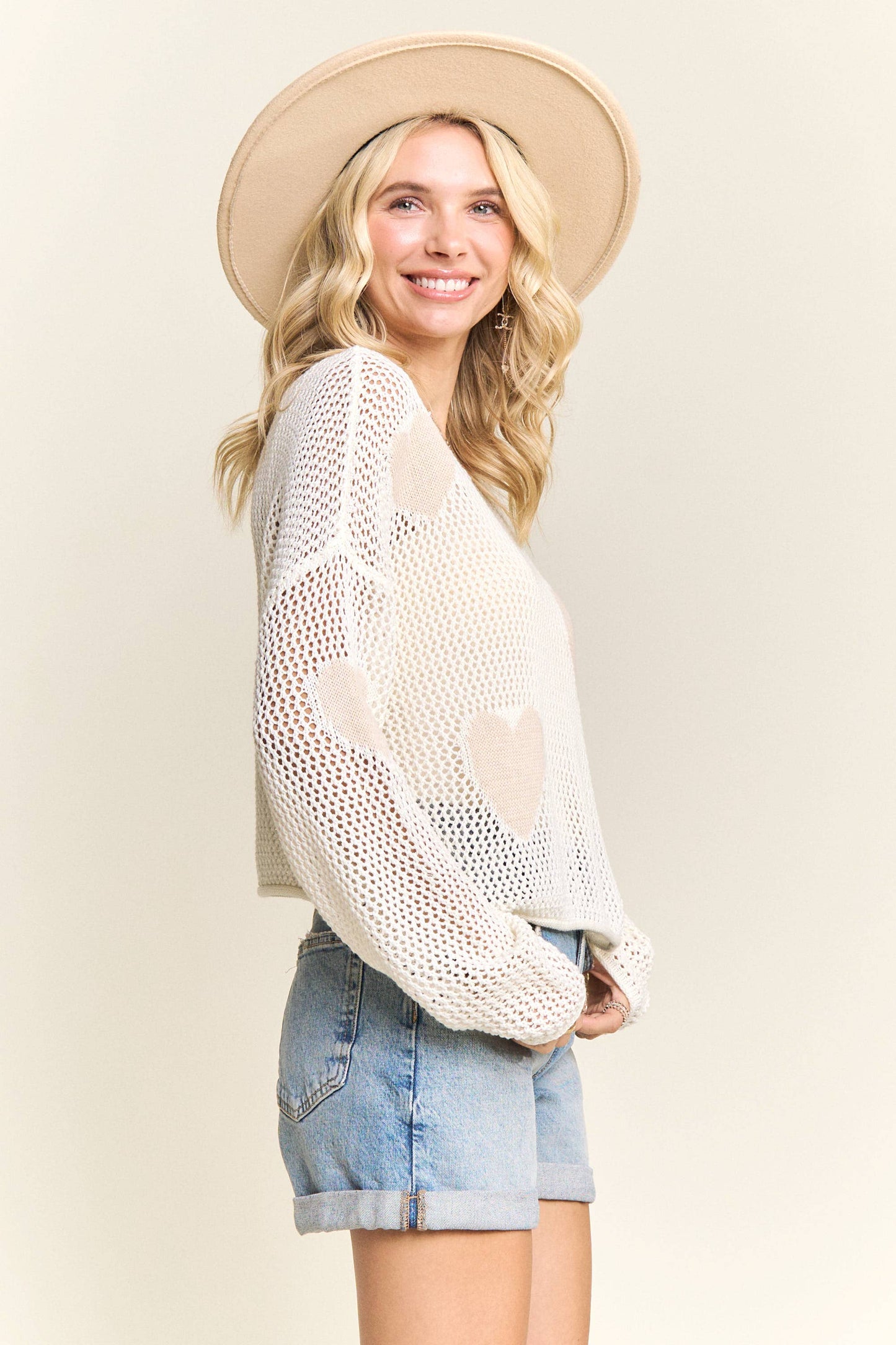 LOOSE KNIT MESH SWEATER HEART PATTERN - LESW4237