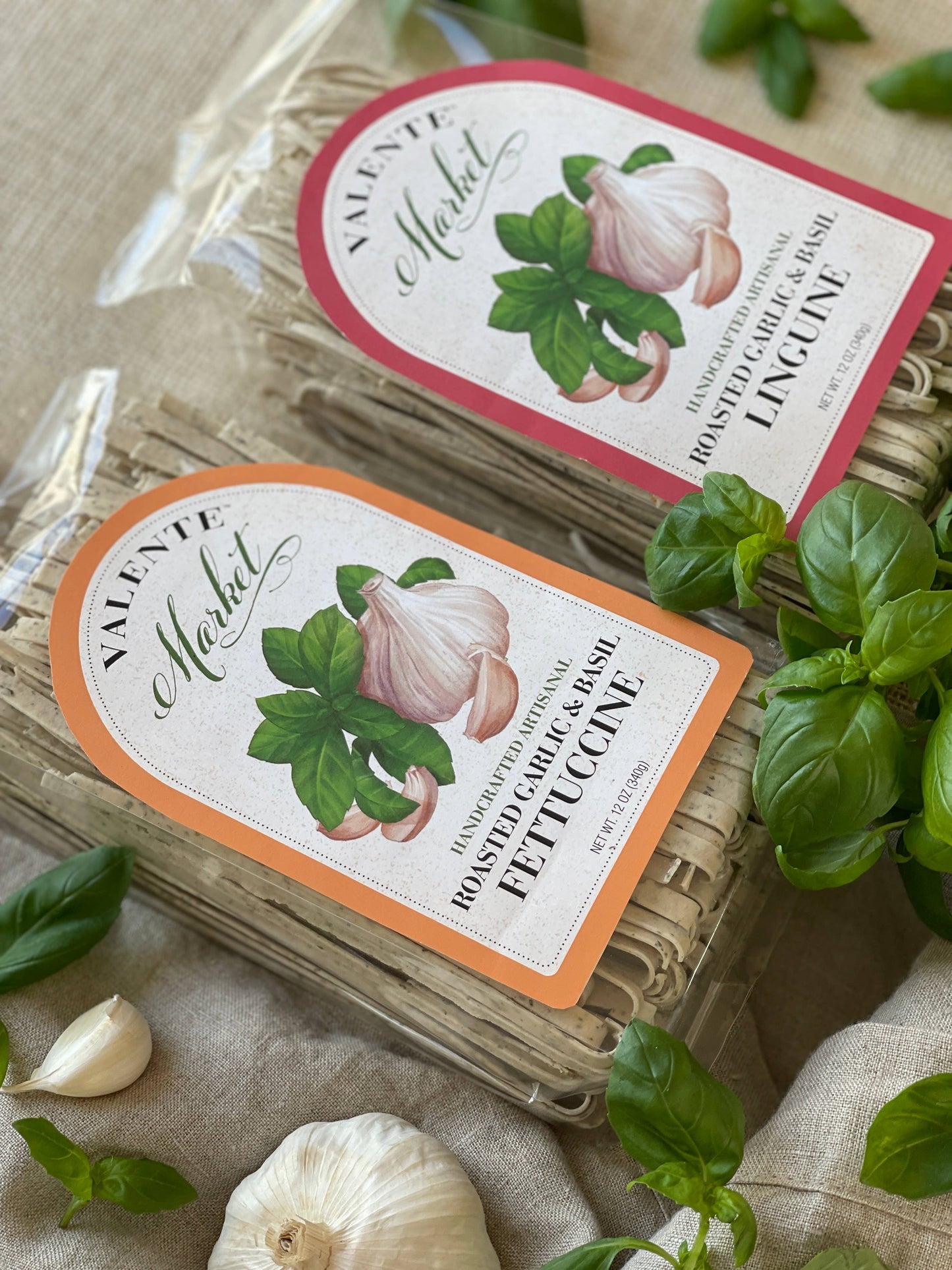 Roasted Garlic and Basil Fettuccine / Dry Specialty Pasta