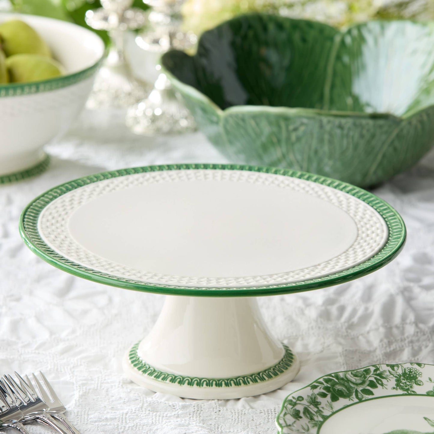 Le Jardin Embossed Rattan Footed Cake Plate 12.25 x 5