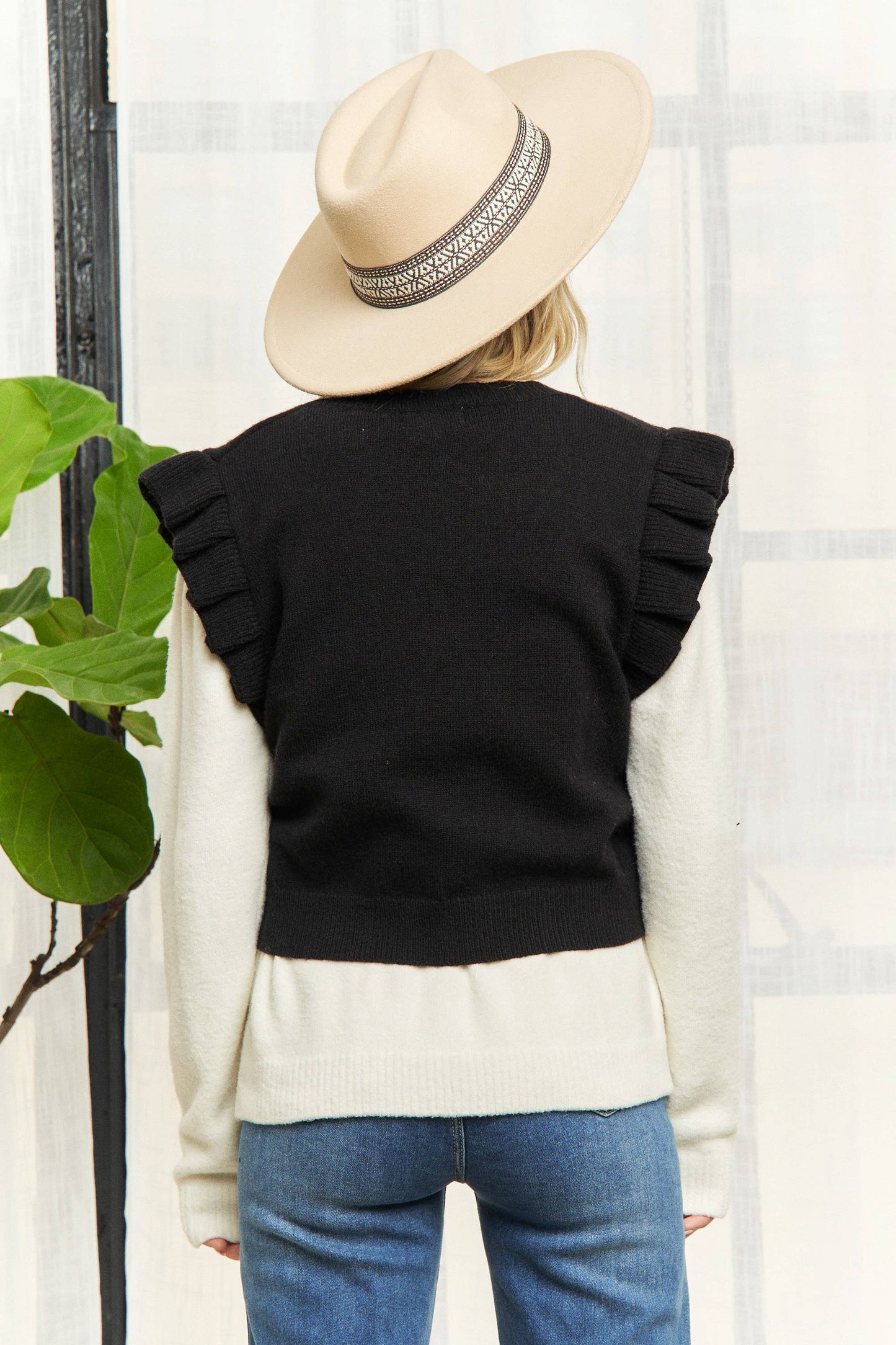 LESW3729-RUFFLED SWEATER VEST TOP