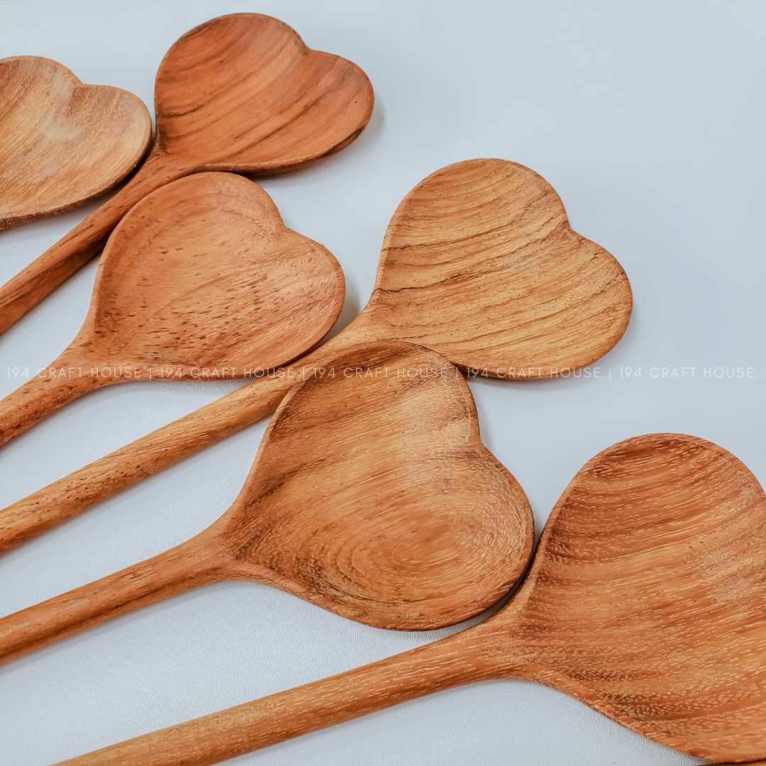 Love You Mama - Wooden Heart Spoon - Mother's Day Gifts