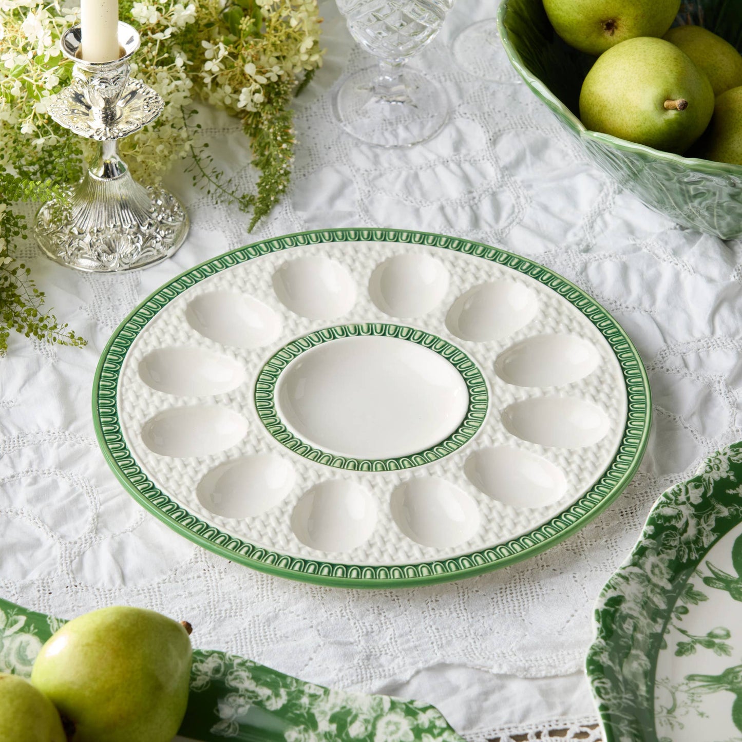Le Jardin Embossed Rattan Egg Plate 12.25 in