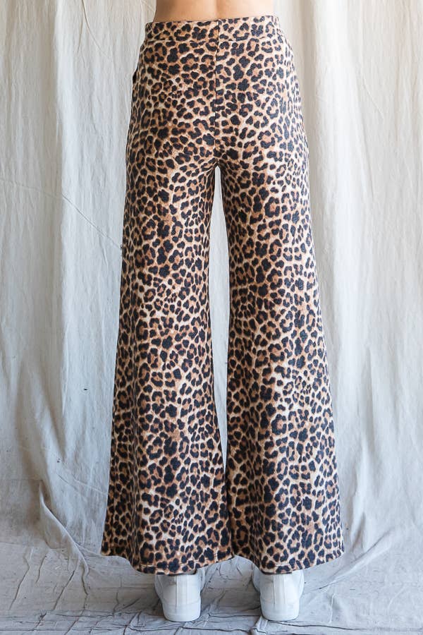 SOFT CHEETAH PRINT LOUNGE SET