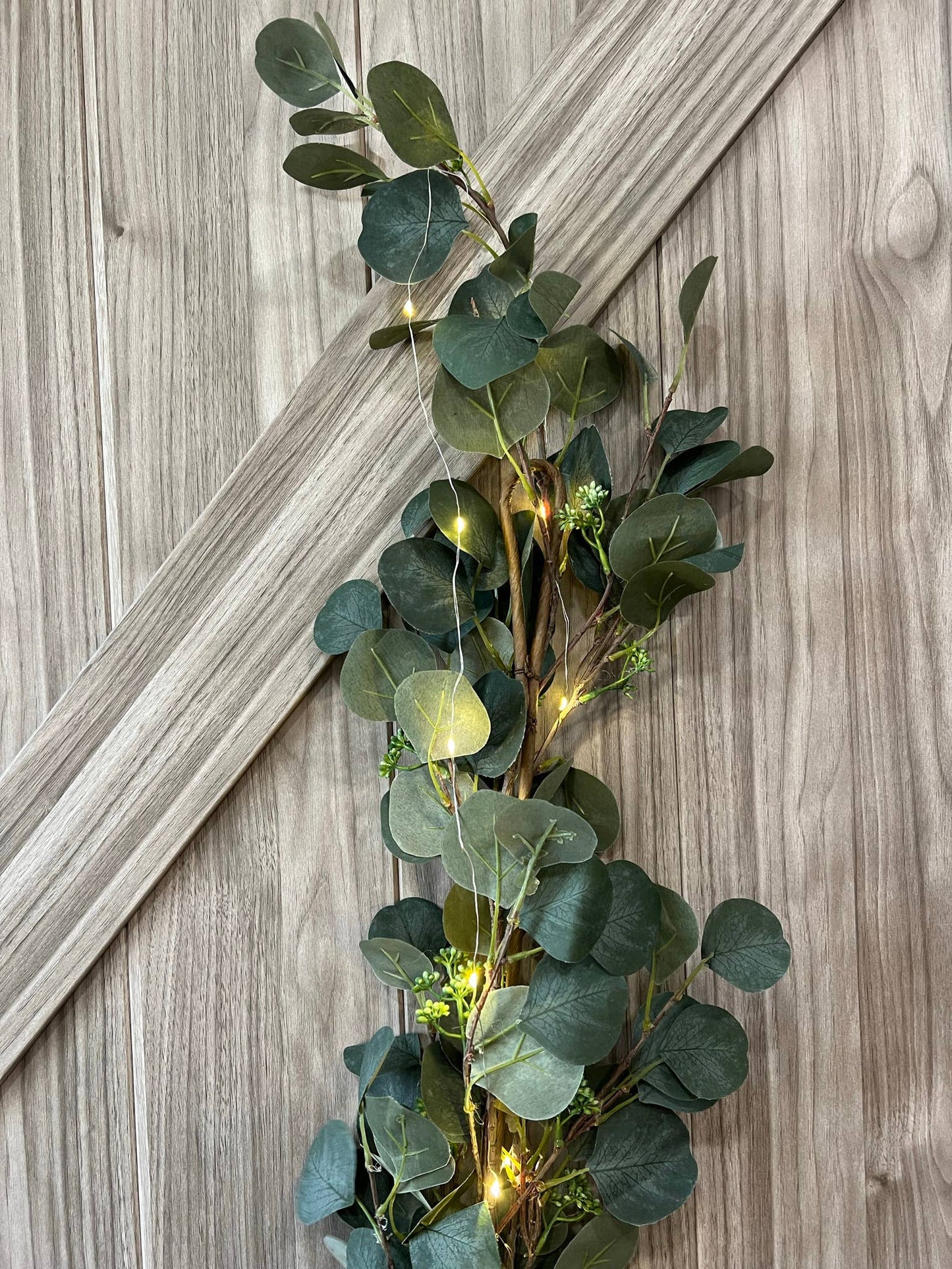 70" Artificial Grey green Eucalyptus Garland seeded