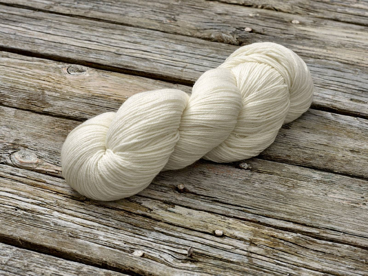 Undyed Yarn: Superwash Merino 4 Ply Knitting Yarn
