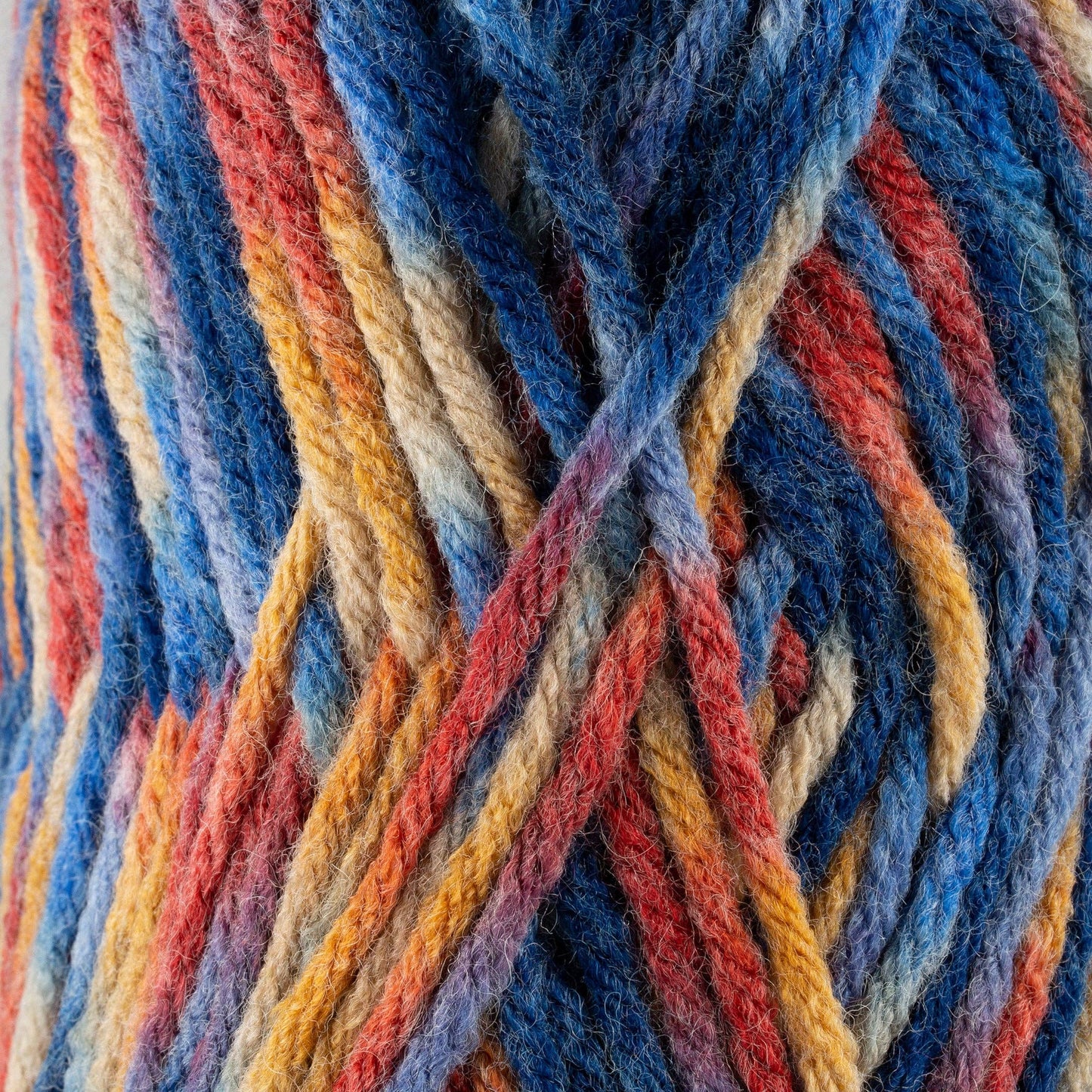 Sensy Roving Yarn, 3.5 oz, 132 Yards, Gauge 5 Bulky