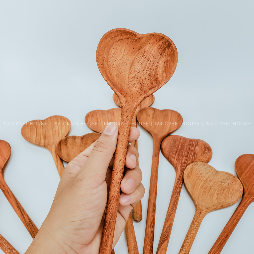Love You Mama - Wooden Heart Spoon - Mother's Day Gifts