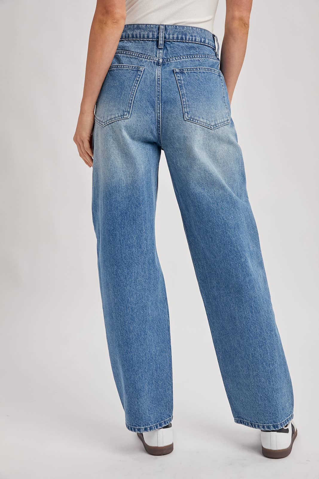 DEMIM HIGH RISE CROSSOVER BUTTON-FRONT WIDE LEG JEANS