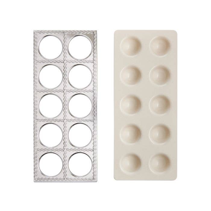 Fantes Grandma Luisa's Jumbo Ravioli Maker