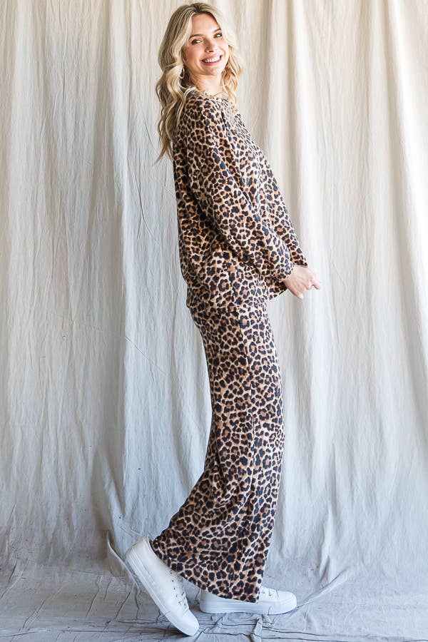 SOFT CHEETAH PRINT LOUNGE SET