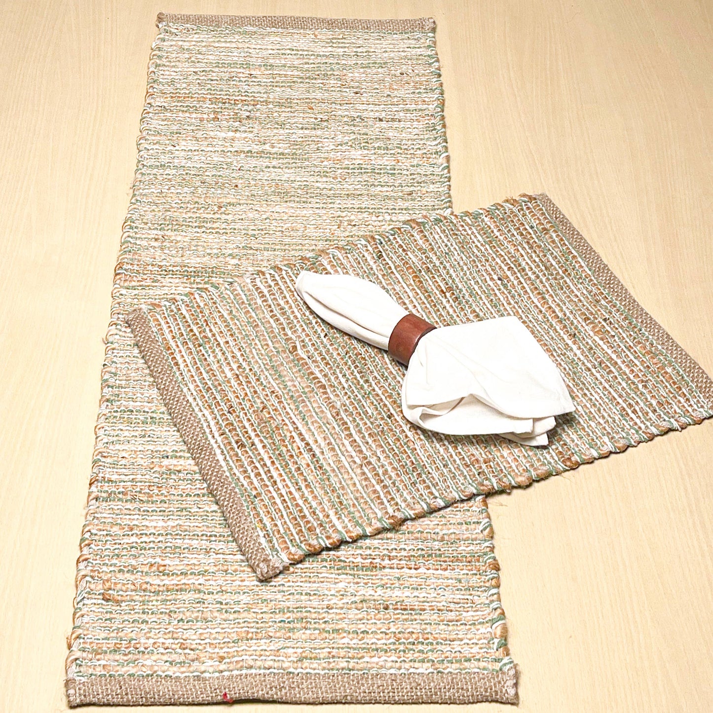 OMBRE TABLE RUNNER, NATURAL JUTE-SAGE GREEN-WHITE,13''x36''.