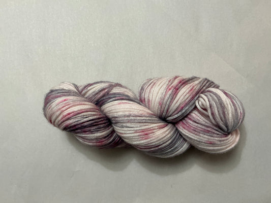 Cascade Yarns-Cantata Hand Paint-Berry Smoke