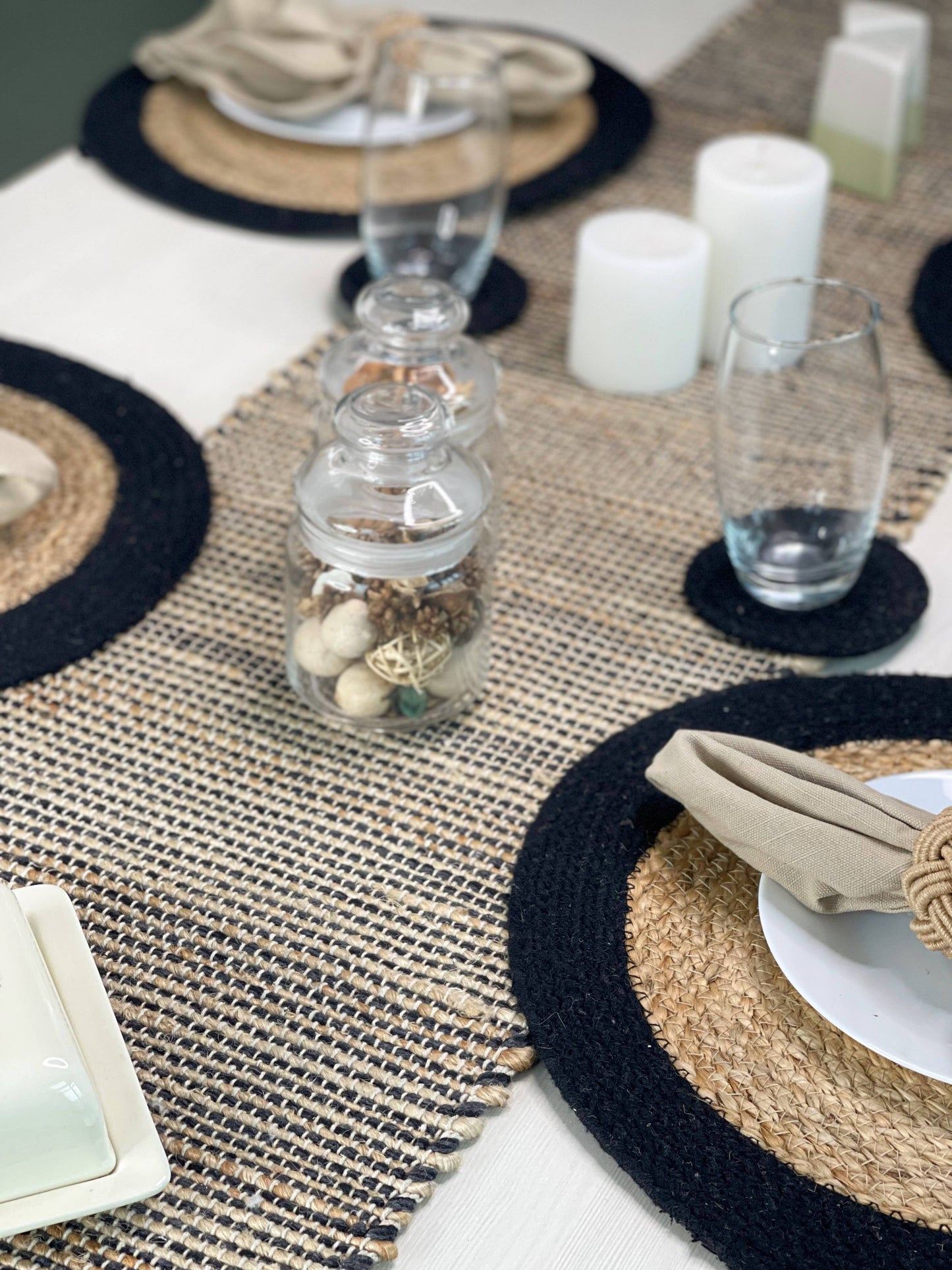 OMBRE TABLE RUNNER, NATURAL JUTE-BLACK, 13''x90''.