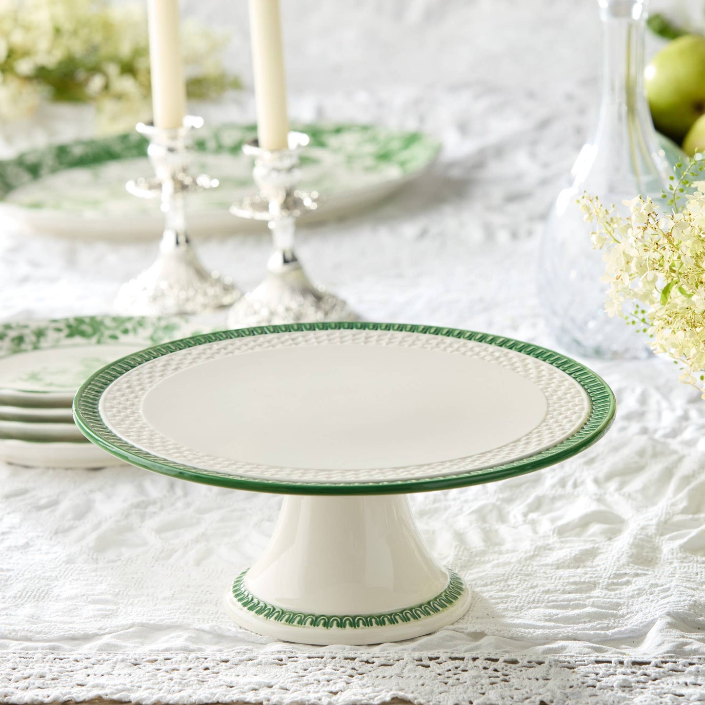 Le Jardin Embossed Rattan Footed Cake Plate 12.25 x 5