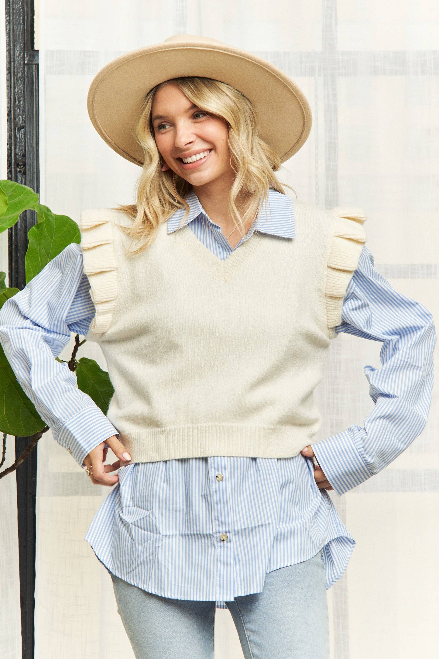 LESW3729-RUFFLED SWEATER VEST TOP