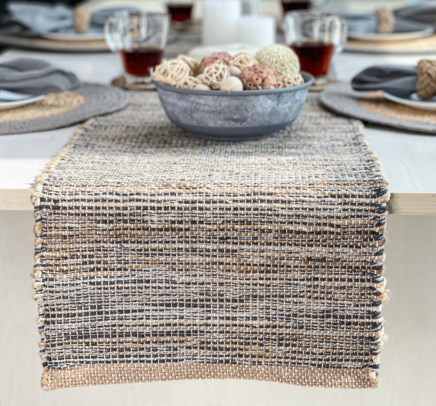 OMBRE TABLE RUNNER, NATURAL JUTE GREY, 13" x 108"