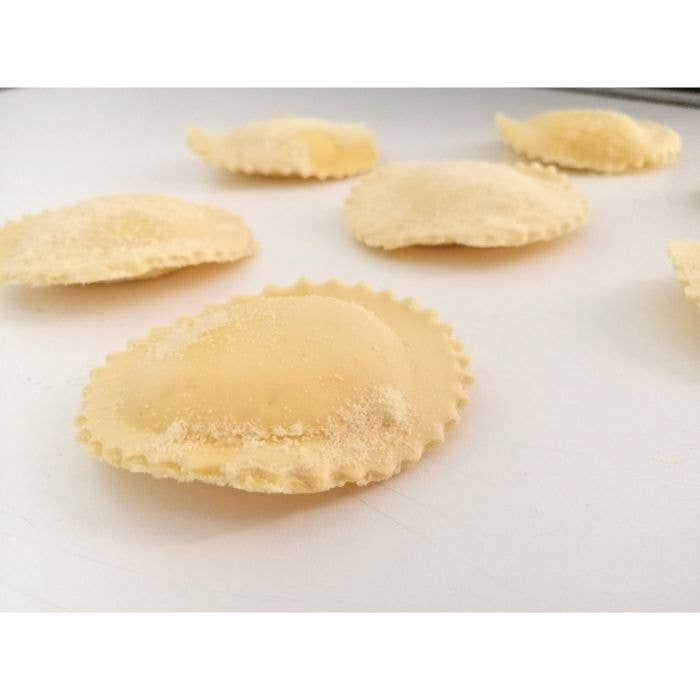 Fantes Ravioli Stamp, Fluted Round Stamp, 2in