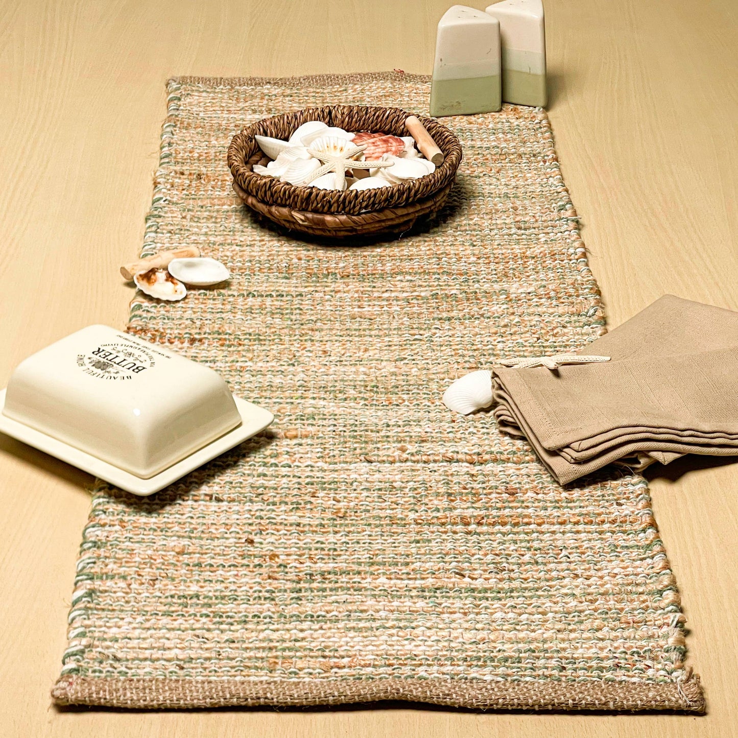 OMBRE TABLE RUNNER, NATURAL JUTE-SAGE GREEN-WHITE,13''x36''.