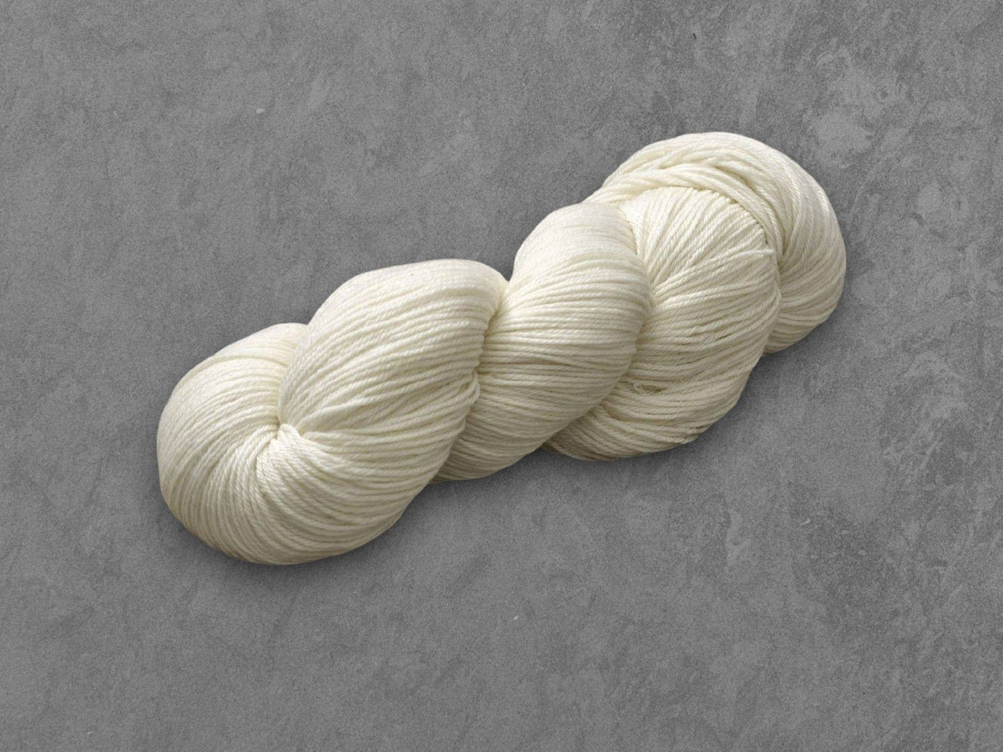 Undyed Yarn: Superwash Merino 4 Ply Knitting Yarn