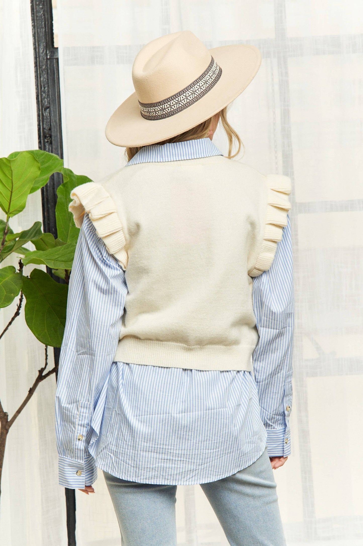 LESW3729-RUFFLED SWEATER VEST TOP