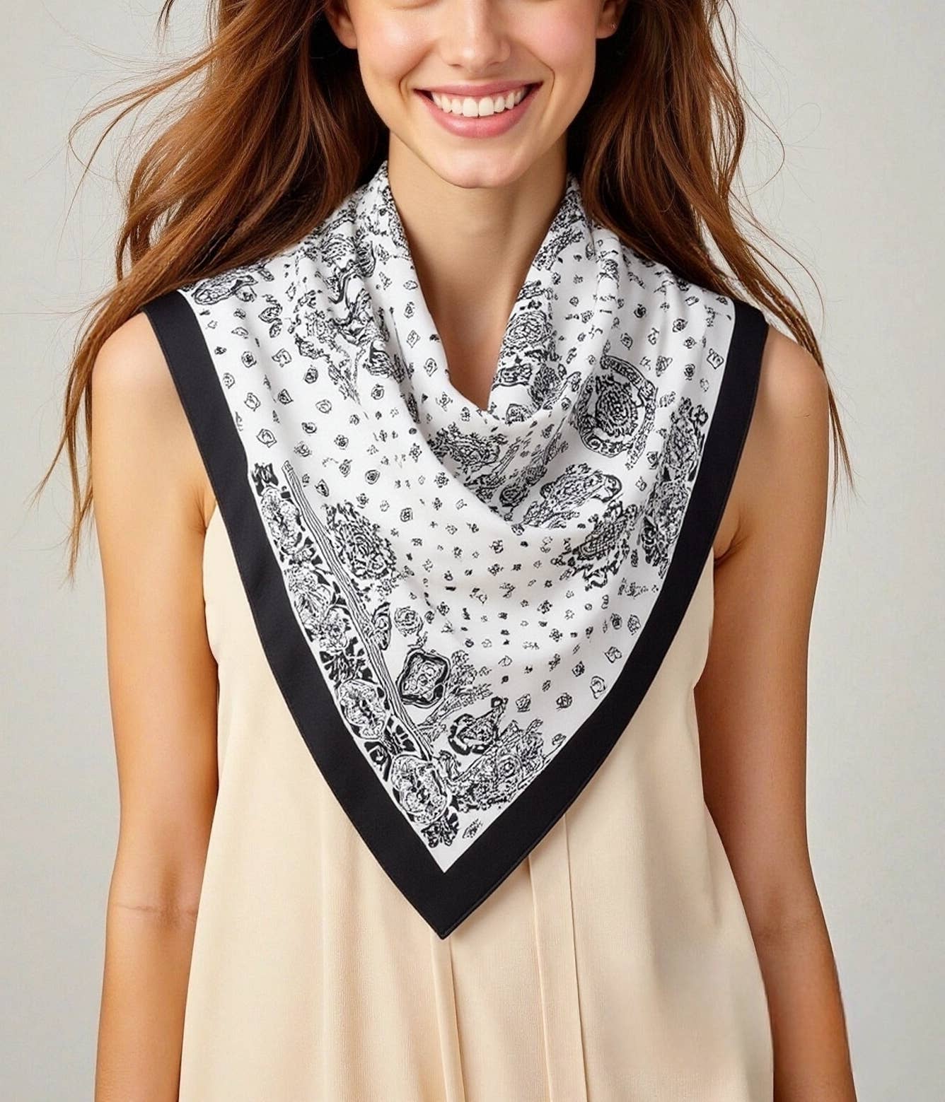 JC023328T Printed Triangle Scarf – Bandana Style Wrap / Shawl
